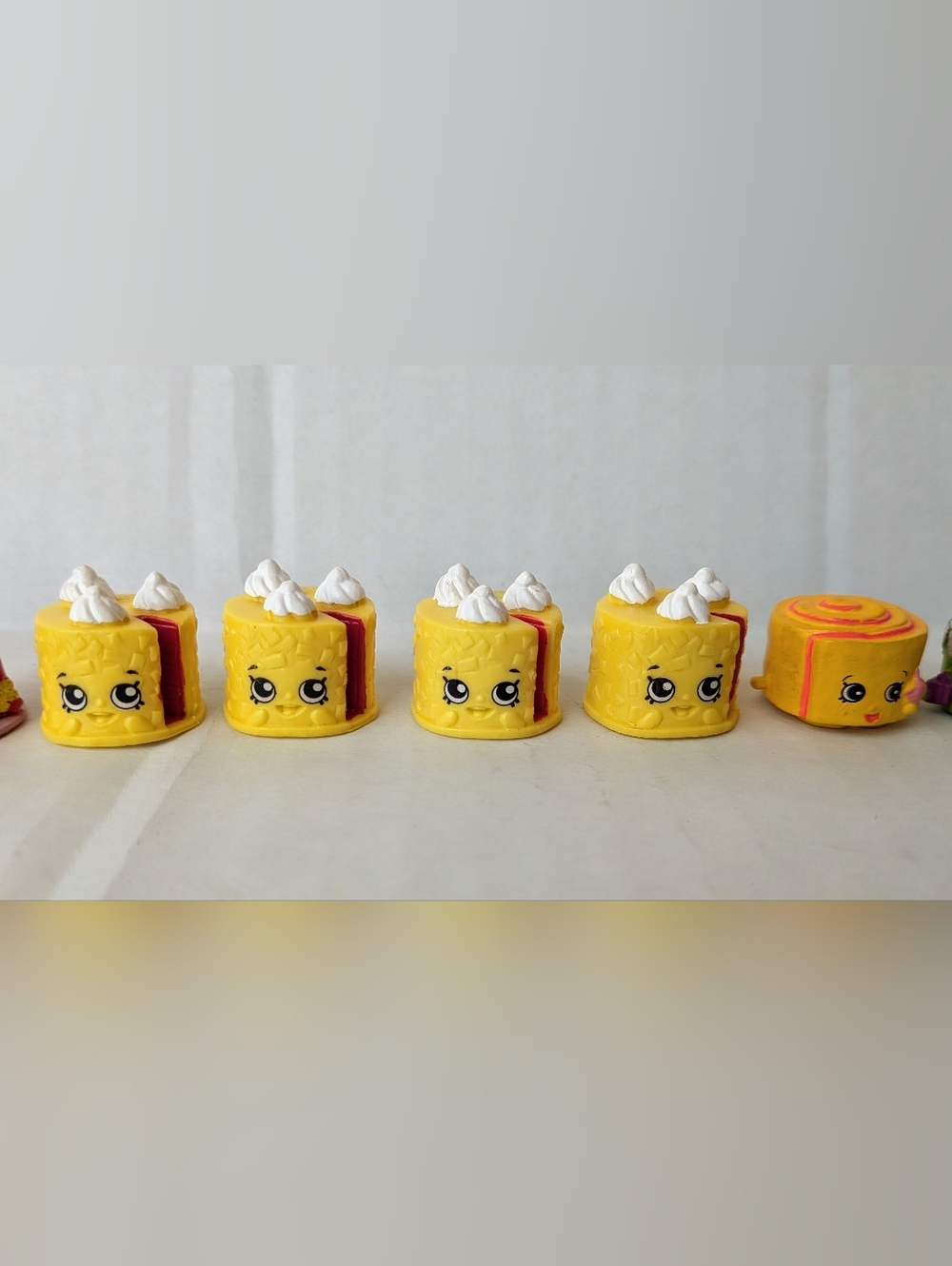 Shopkins Bakery Cake Items 11 - Picture 6 of 8
